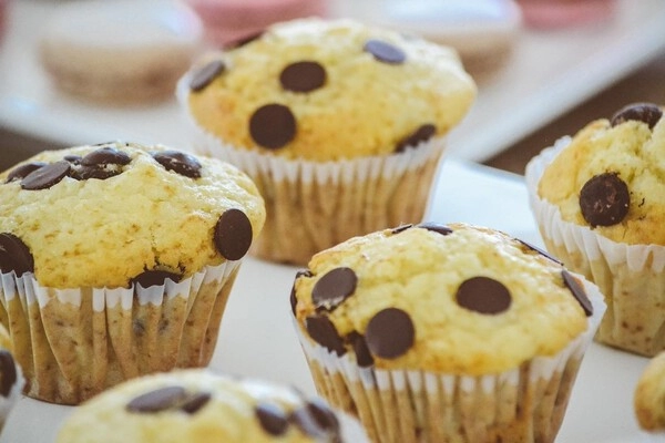 cokoládové muffiny s banánmi
