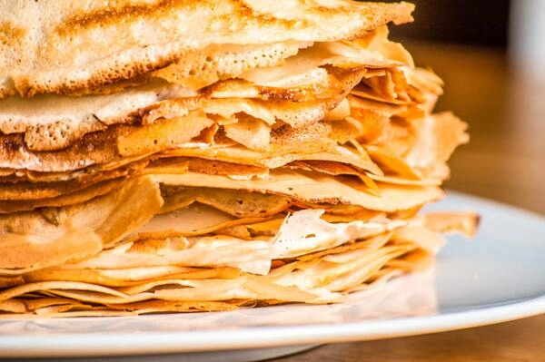 palacinky s jahodami