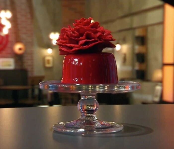 výzva masterchef - dezert z cervených karafiátov